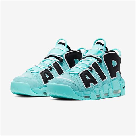 nike uptempo sneakers